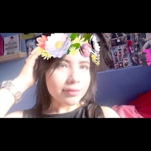 Meet your Posher, Glory